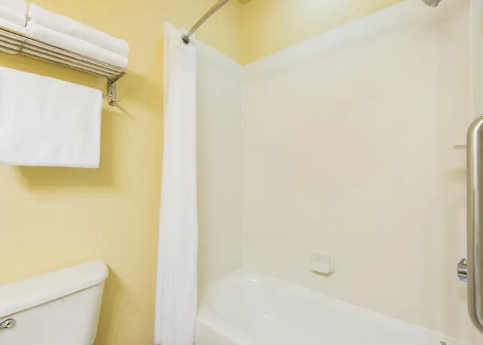 Holiday Inn Express Hotel & Suites El Dorado By Ihg