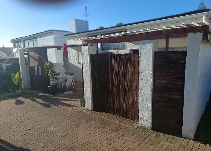Aqua Marine Guest House