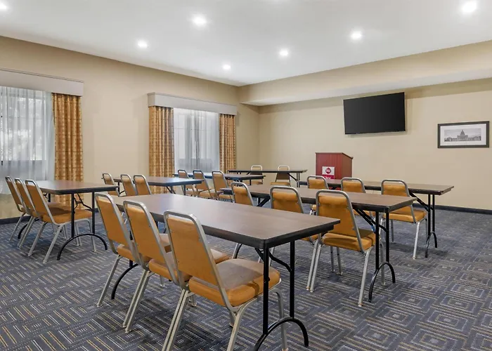 Best Western Plus Big Lake Inn