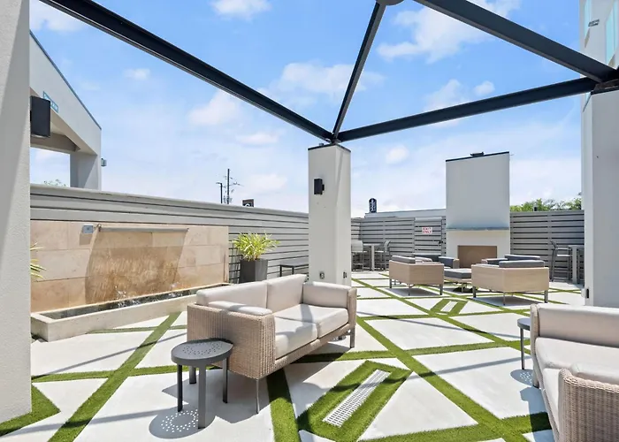 Holiday Inn Gonzales By Ihg