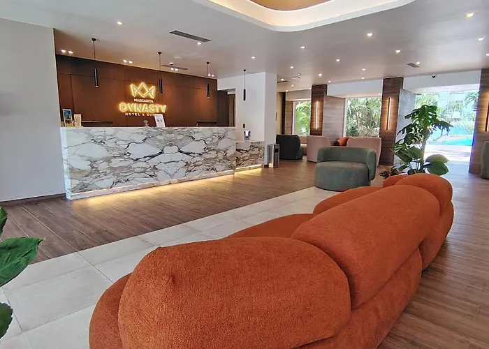 Hotel Margarita Dynasty