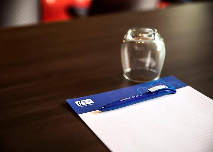 Holiday Inn Express Auckland City Centre By Ihg