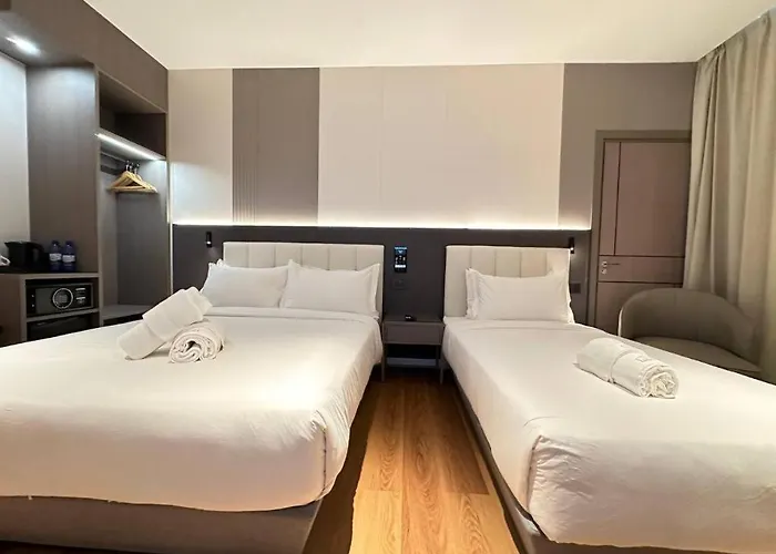 J Hotel