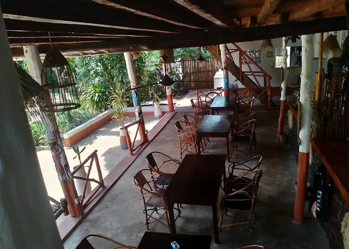 Tropinest Bungalows & Hostel