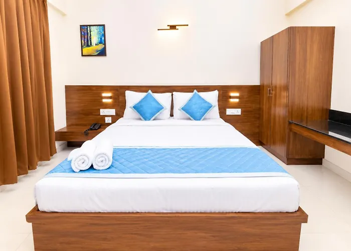 The Prakash Elite Guest House Near Vishwanath Temple, Varanasi