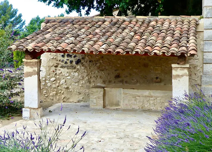 Le Chateau De Bauduen