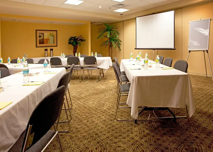 Holiday Inn Express Hotel & Suites Chaffee - Jacksonville West By Ihg