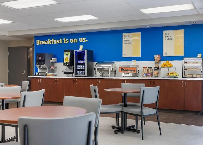 Days Inn By Wyndham Thunder Bay North