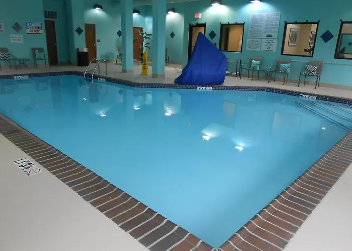 Holiday Inn Express & Suites Carbondale - University Area