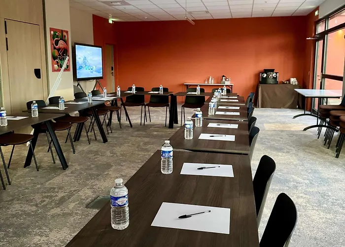 Ibis Budget Saint-Martin-De-Crau Porte De Camargue