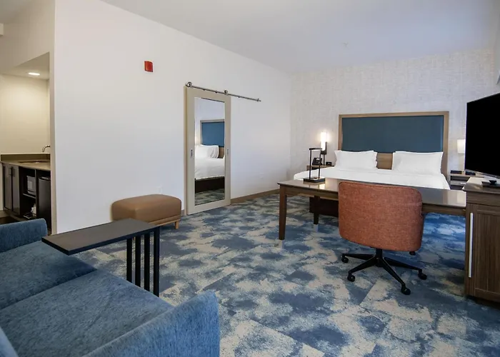 Hampton Inn And Suites Monroe