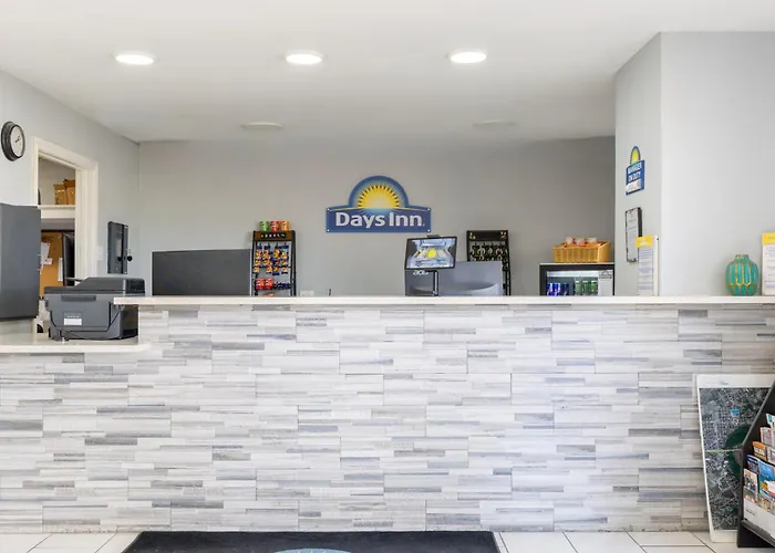 Days Inn By Wyndham Granbury