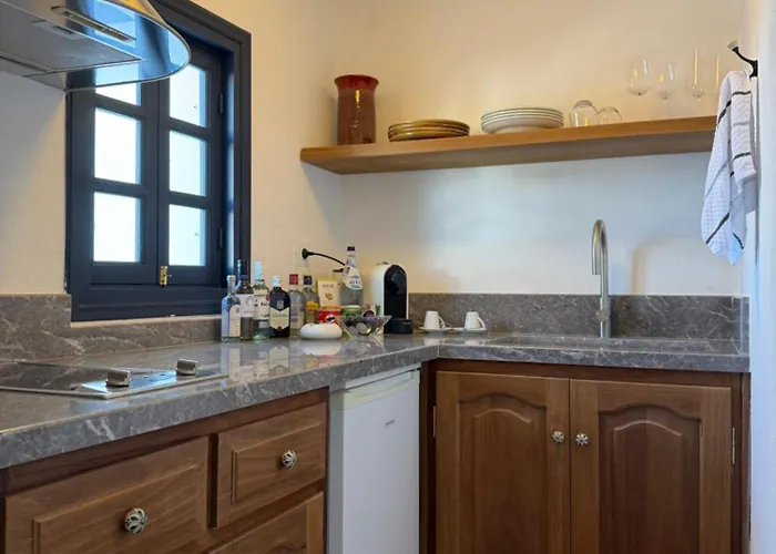 Chelidonia Luxury Suites