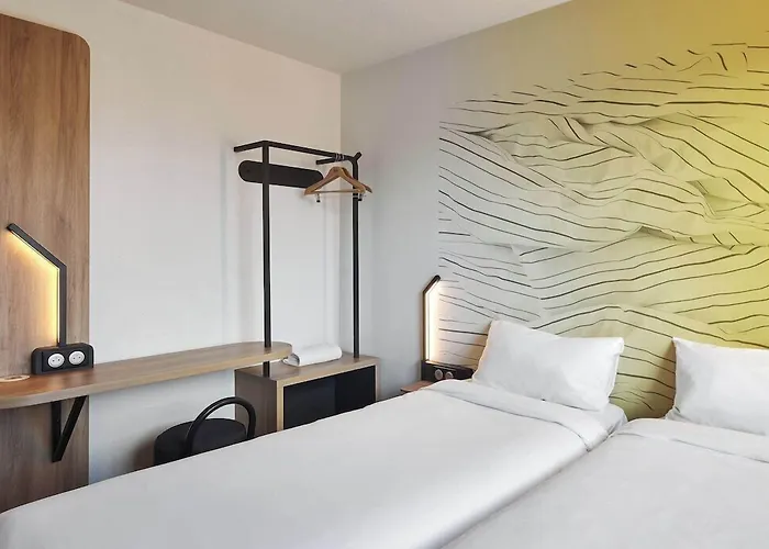 B&B Hotel Paris Rosny-Sous-Bois