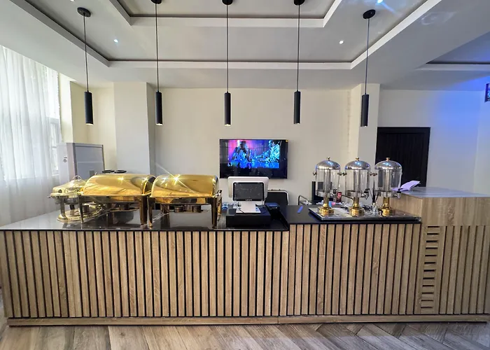 Aveon Hotel