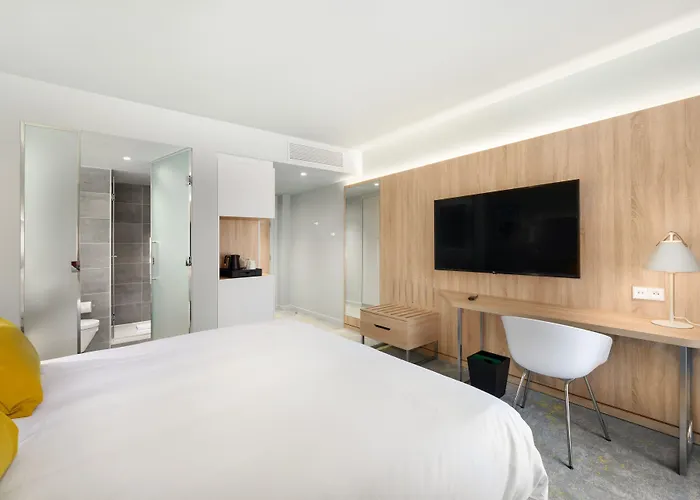Courtyard By Marriott Paris Charles De Gaulle Central Airport