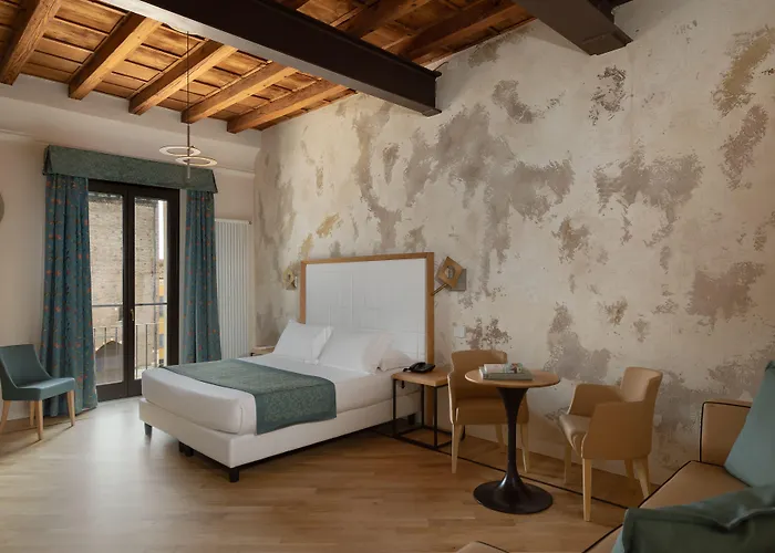 Cà Uberti Palace Hotel