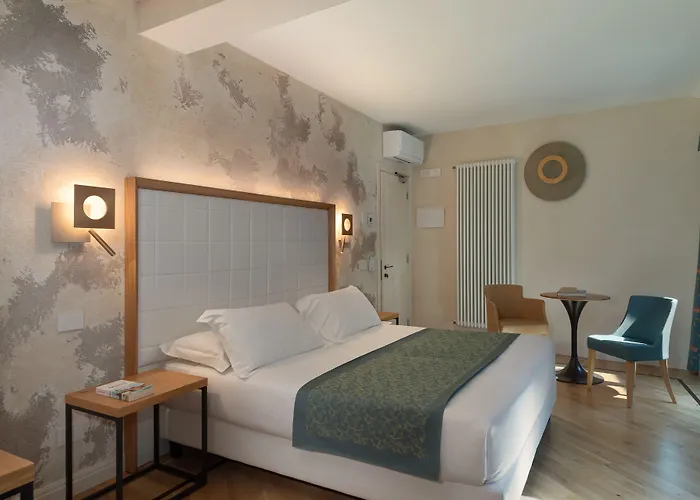 Cà Uberti Palace Hotel