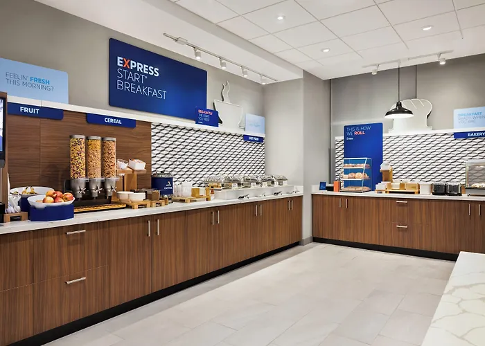 Holiday Inn Express - Strathroy By Ihg