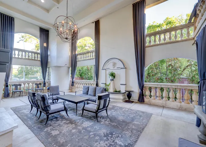 The Lodge At Healdsburg, Tapestry Collection By Hilton