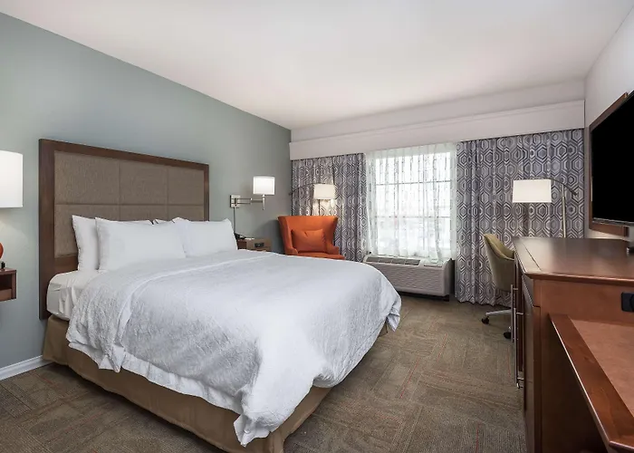 Hampton Inn & Suites Florence Center