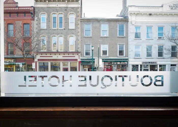 48 King West Boutique Hotel