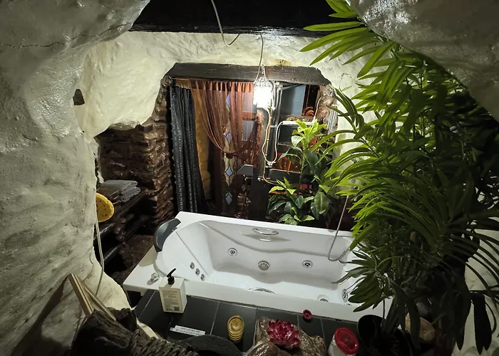 Di'S Dugouts