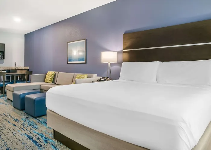 Comfort Inn & Suites Adrian