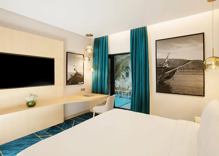 Maani Muscat Hotel & Suites