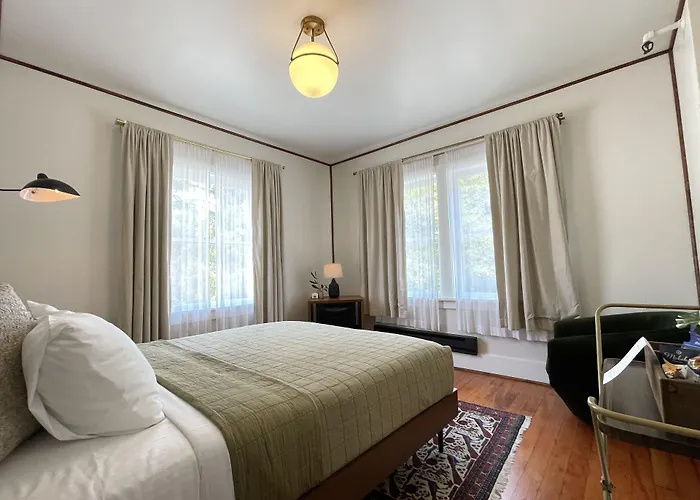 Scotia Lodge