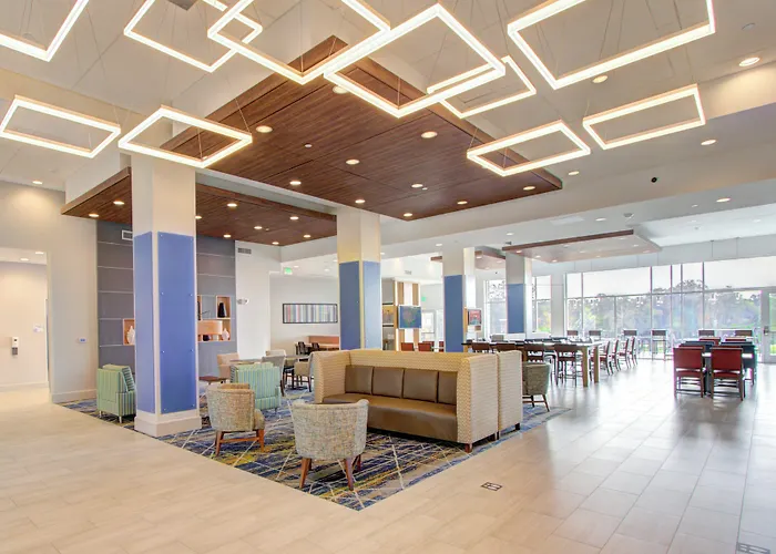 Holiday Inn Express & Suites Charlotte Southwest By Ihg