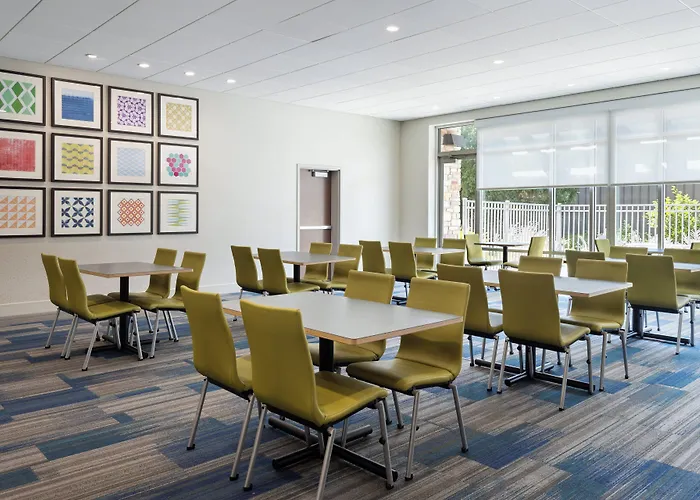 Holiday Inn Express & Suites - Madison West - Middleton By Ihg
