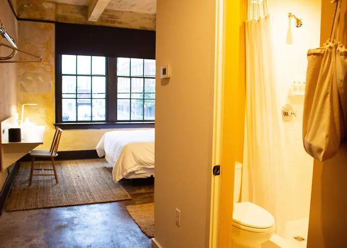 Travelers Hotel