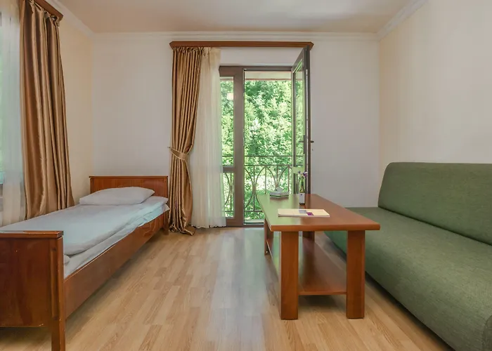 Ariana Family Hotel
