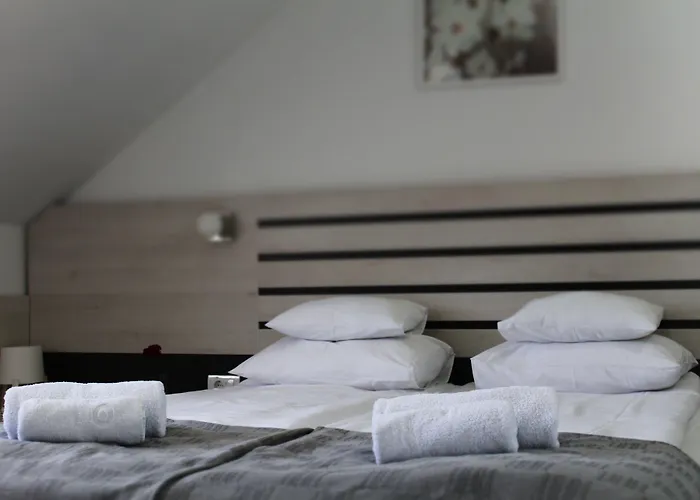 Garni Hotel 11tica DM