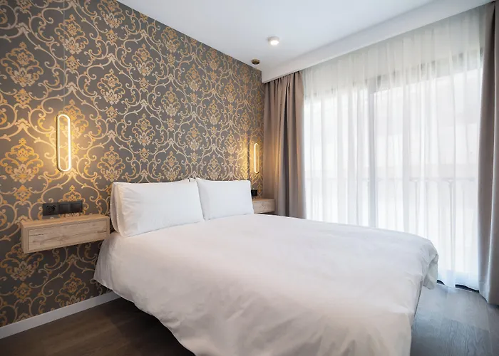 The Orange House Boutique Hotel And Upstairs Rooftop Bar Center Of La Cala De Mijas 100M From The Beach