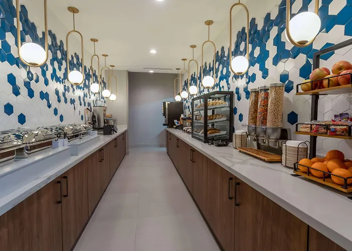La Quinta Inn & Suites By Wyndham Galt Lodi North