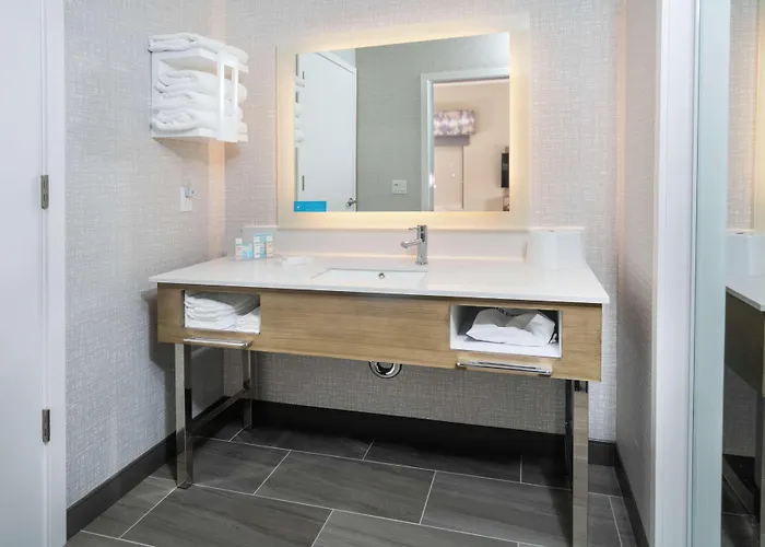 Hampton Inn & Suites Santa Maria