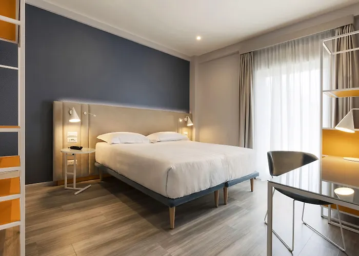 Adesso Hotel