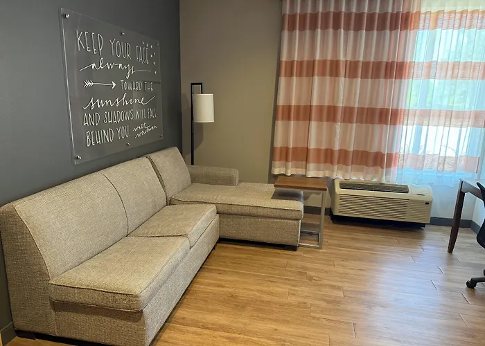 La Quinta By Wyndham Altoona Des Moines