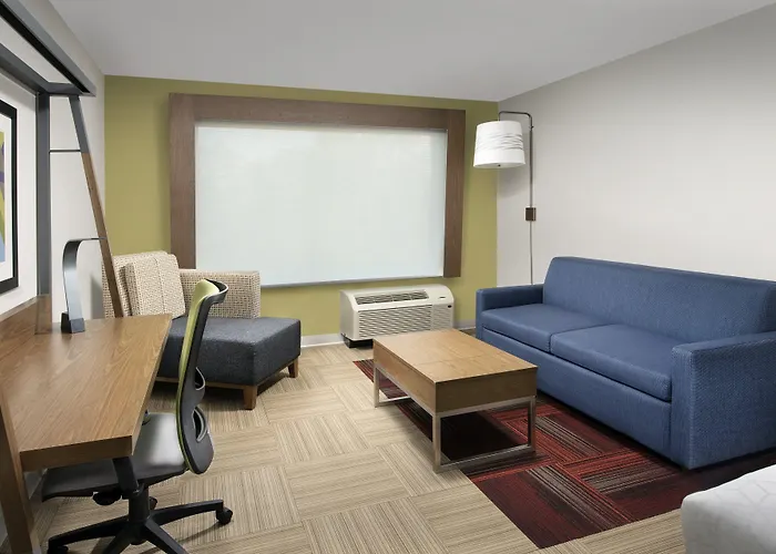 Holiday Inn Express & Suites Kingsland I-95-Naval Base Area By Ihg