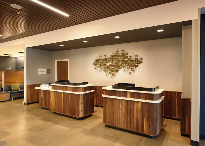 Courtyard By Marriott Charlotte Waverly