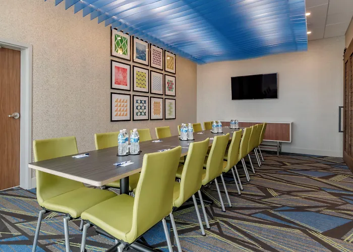 Holiday Inn Express & Suites - Lancaster - Mount Joy By Ihg