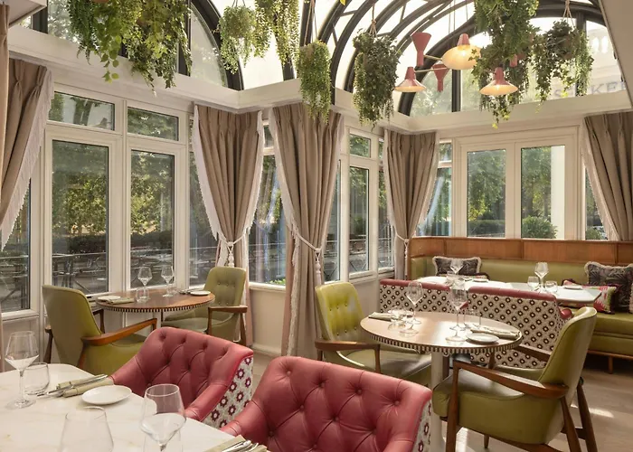 Corus Hyde Park Hotel