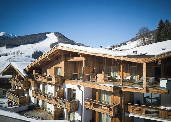 Hotel Astrid Inklusive Jokercard & Pool Saalbach-Hinterglemm