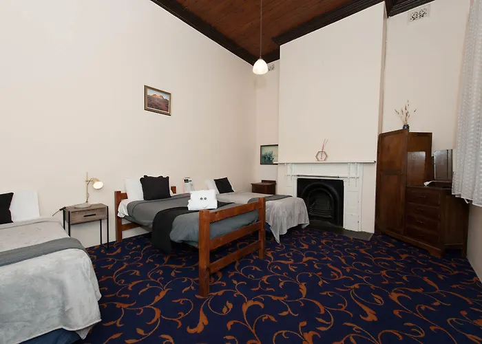 Riverina Hotel