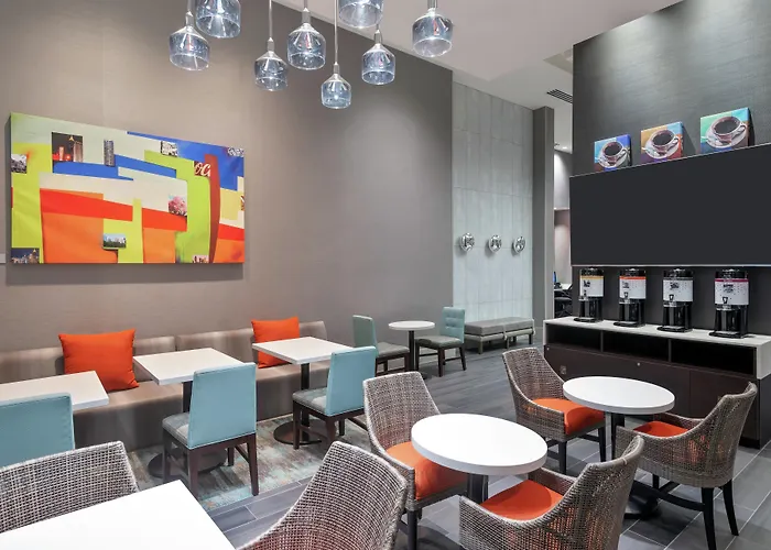 Hampton Inn & Suites Atlanta Buckhead Place