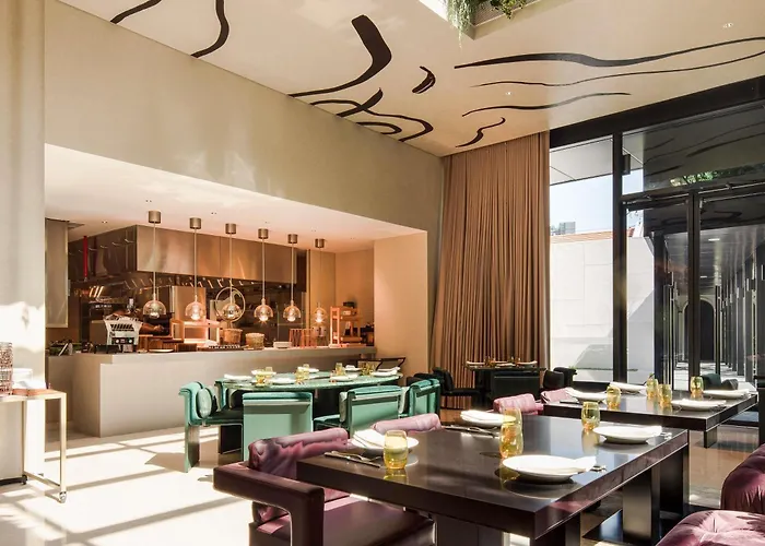 Mondrian Singapore Duxton