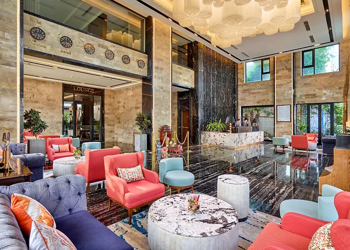 Ravatel Luxury Hotel Bac Giang