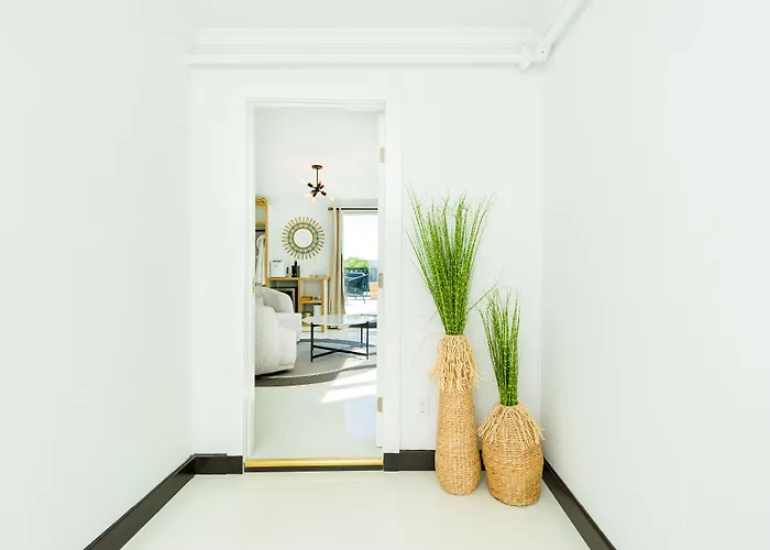 Aqua By American Beech - Adults Only